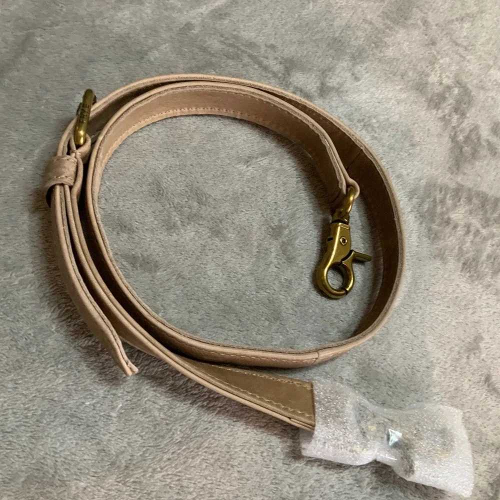 Frye Tan Leather Hobo Shoulder Bag Crossbody Handbag with Brass Hardware